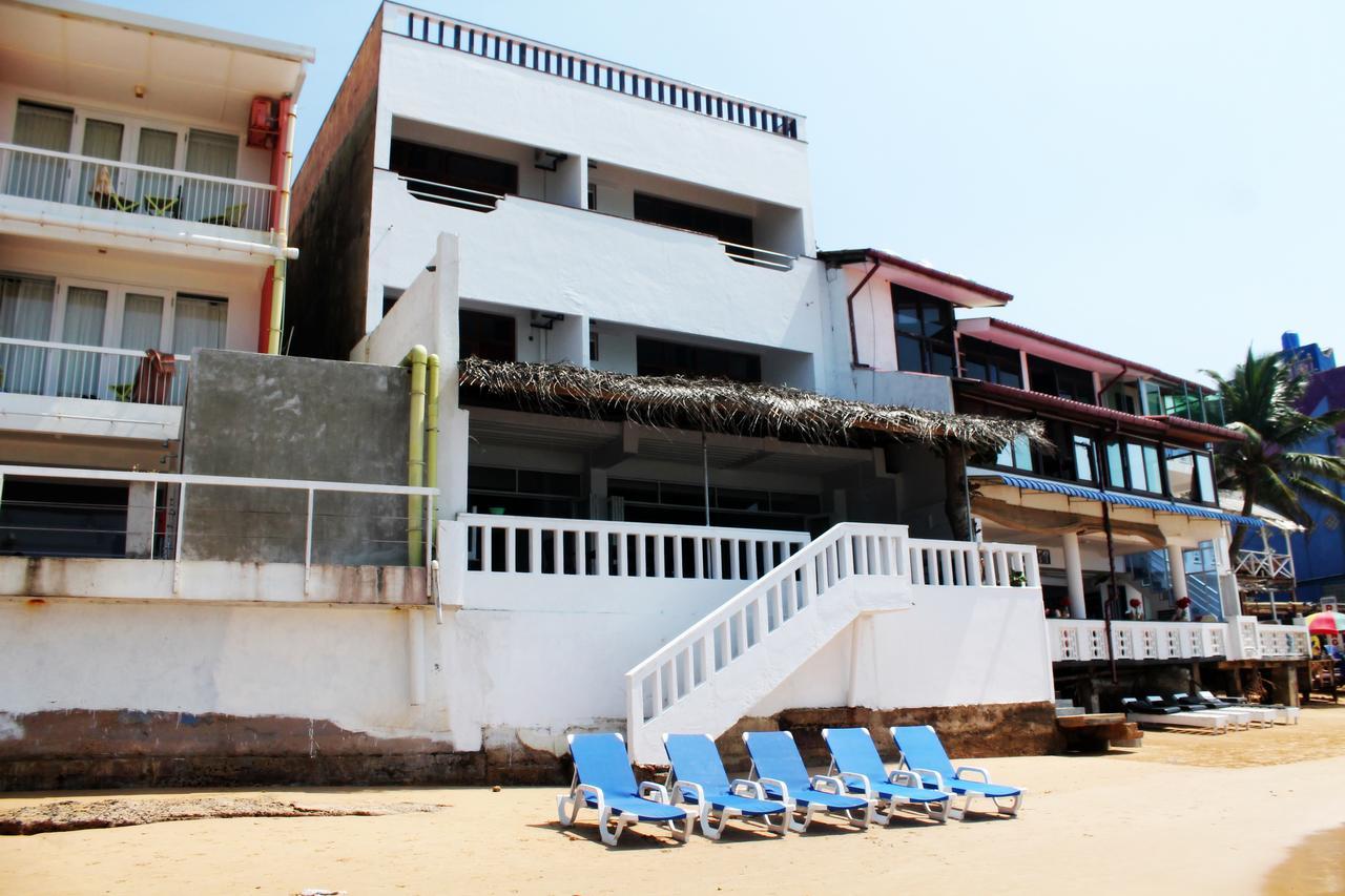 Coral Seas Beach Хиккадува Экстерьер фото