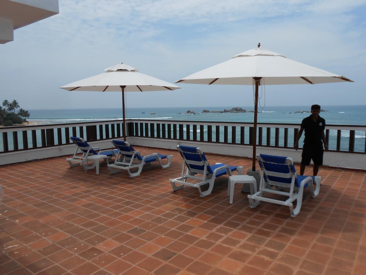 Coral Seas Beach Хиккадува Экстерьер фото