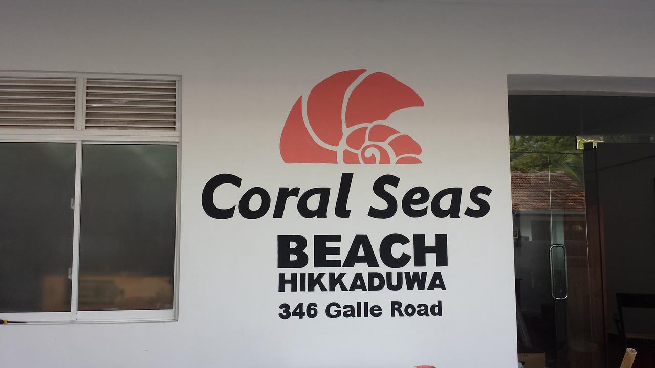 Coral Seas Beach Хиккадува Экстерьер фото